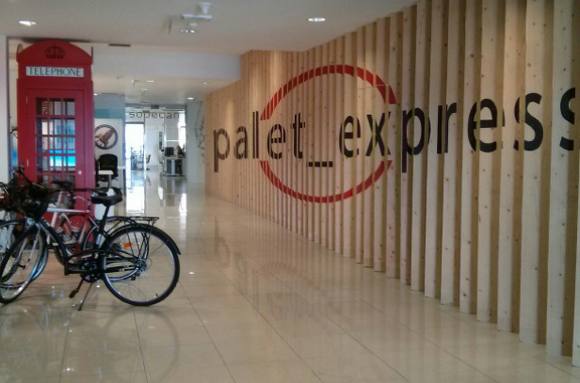 Centro de negocios con coworking Las Palmas de Gran Canaria Palet Express-Cajasiete